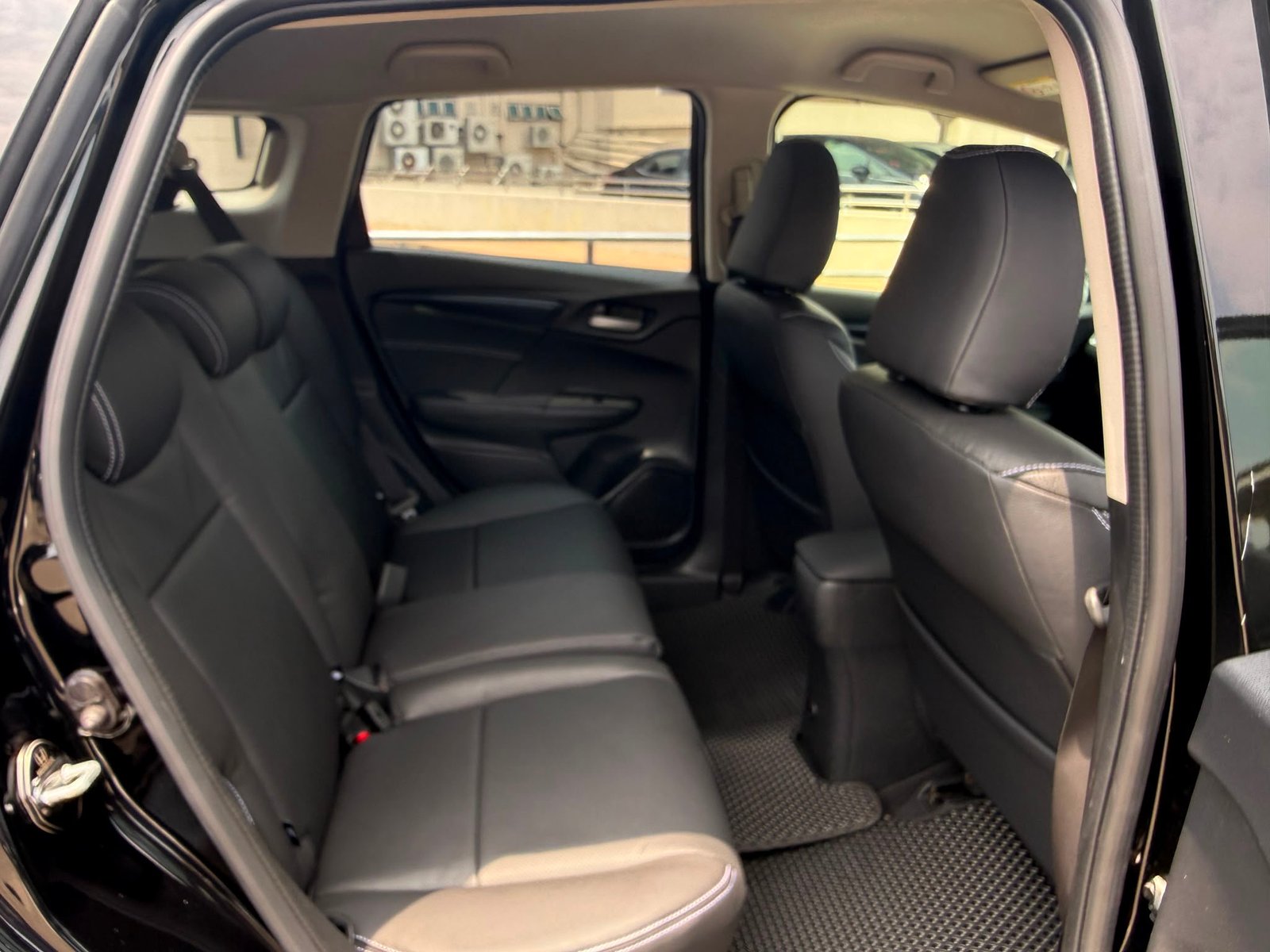Honda Shuttle 1.5G Sensing photo 8